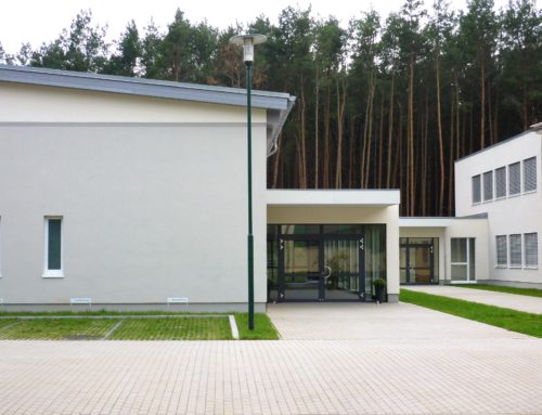 Neubau Unterrichtsgebäude mit Aula