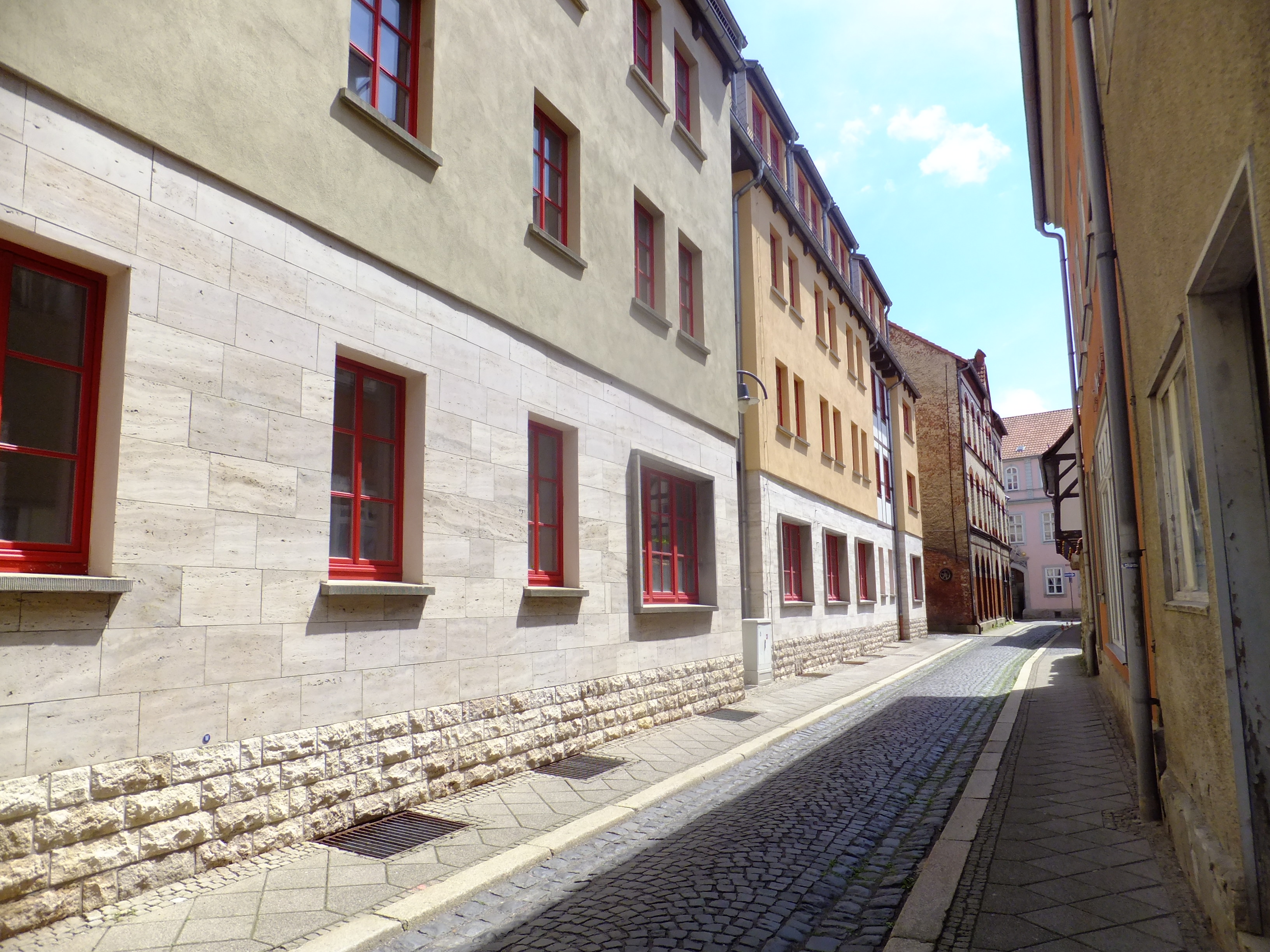 Umbau Internatsgebäude zu Mehrfamilienhaus Umbau Internatsgebäude zu Mehrfamilienhaus